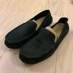 UGG - black loafers, size 9 men
